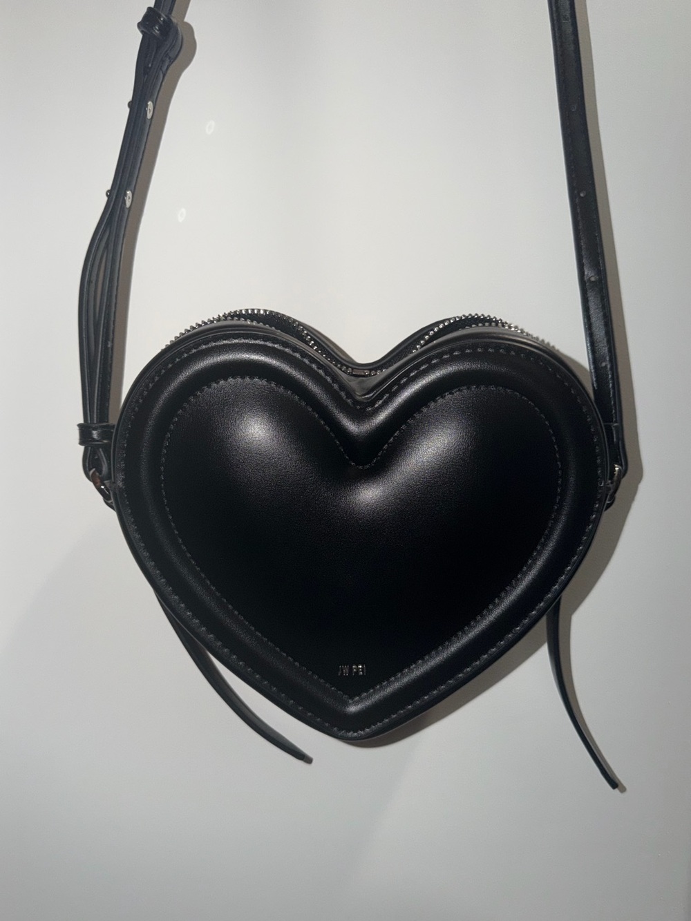 (Fake?) JW PEI Back Heart Purse